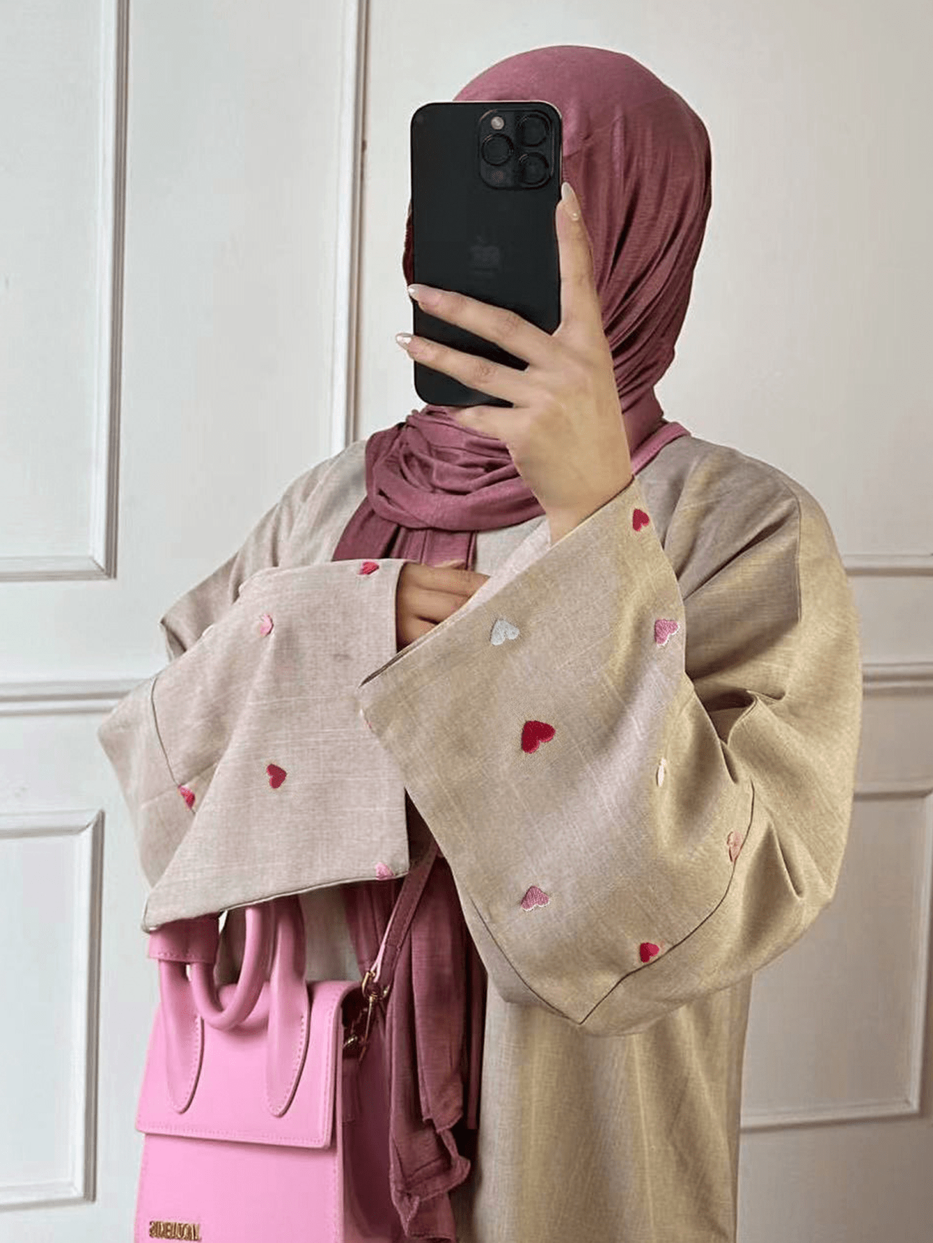 Women's Valentine's Day Fashion Heart Embroidered Dubai Turkey Long Cardigan