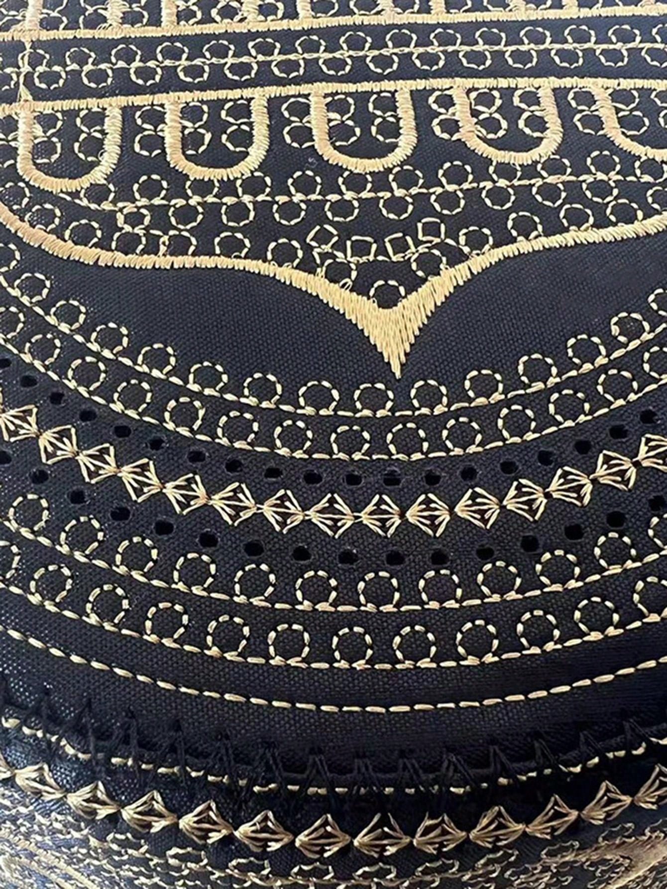 1pc Black Muslim Prayer Cap, Islamic Weekend Prayer Cap, Flat Top Embroidered Hat